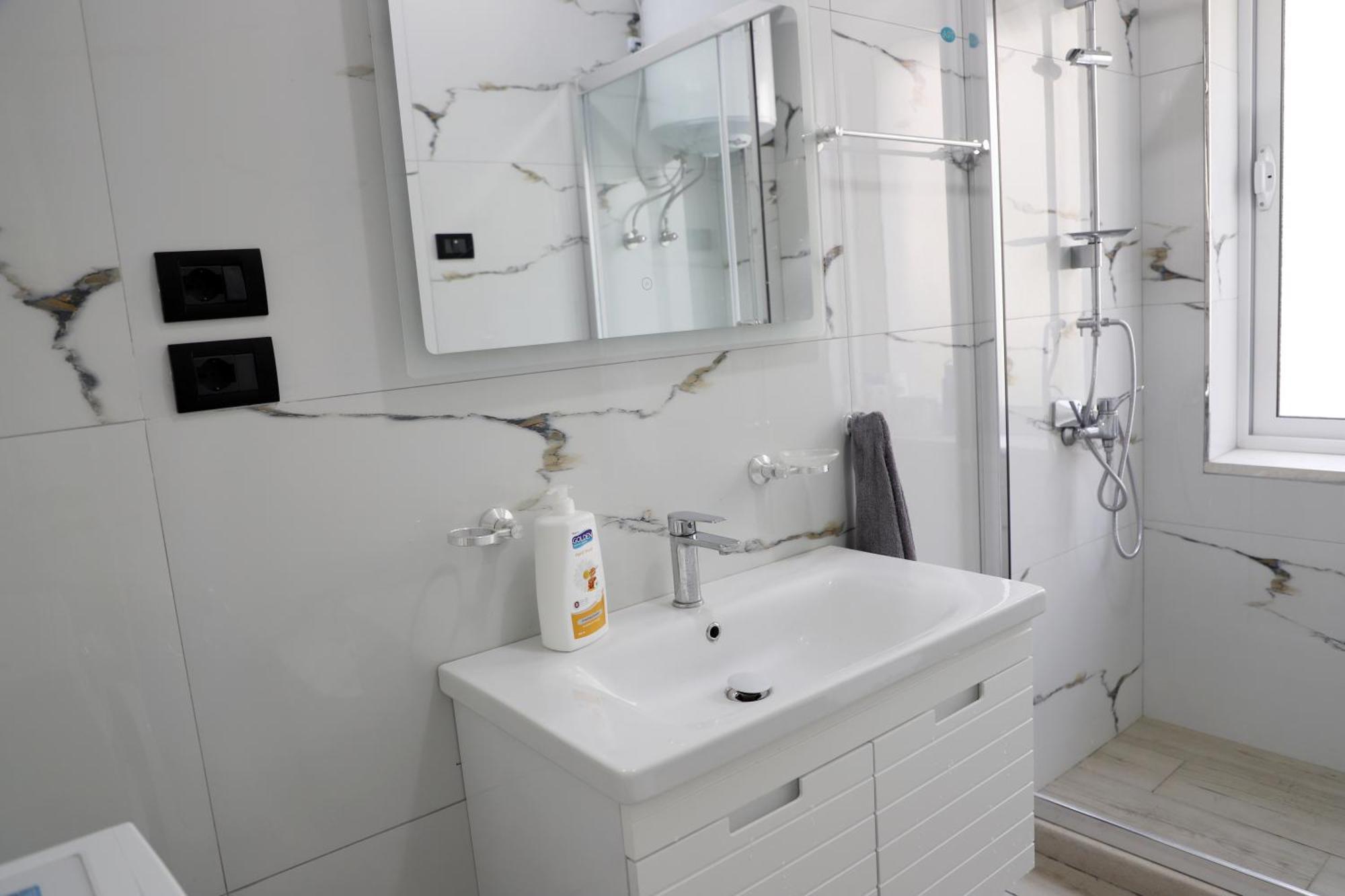 Apartment Eda City Center Берат Екстериор снимка