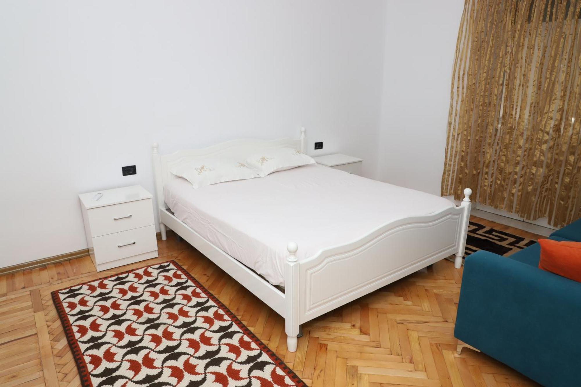 Apartment Eda City Center Берат Екстериор снимка