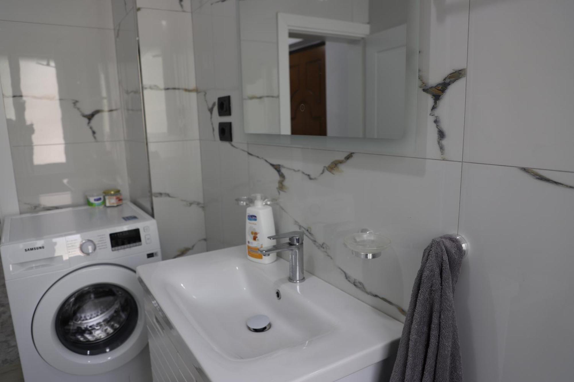 Apartment Eda City Center Берат Екстериор снимка